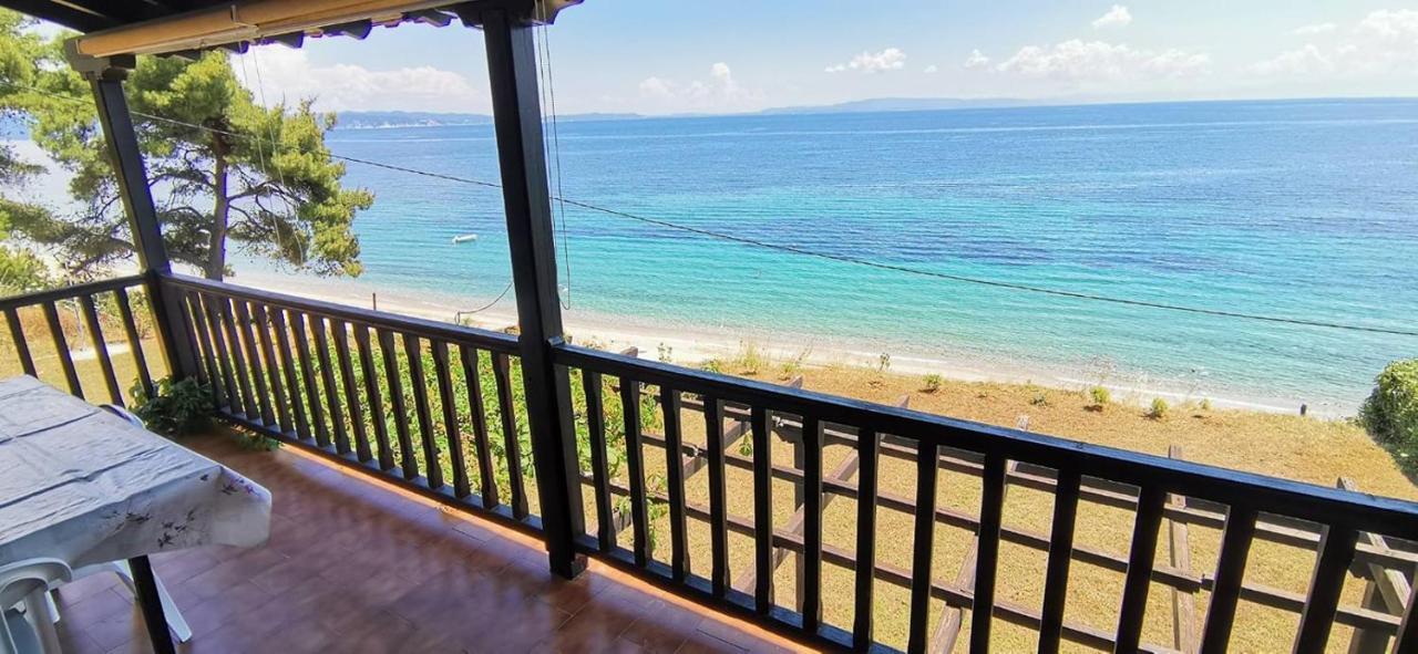 Sangue Blu Beachfront Villa Apartment 아이오스 니콜라오스 외부 사진