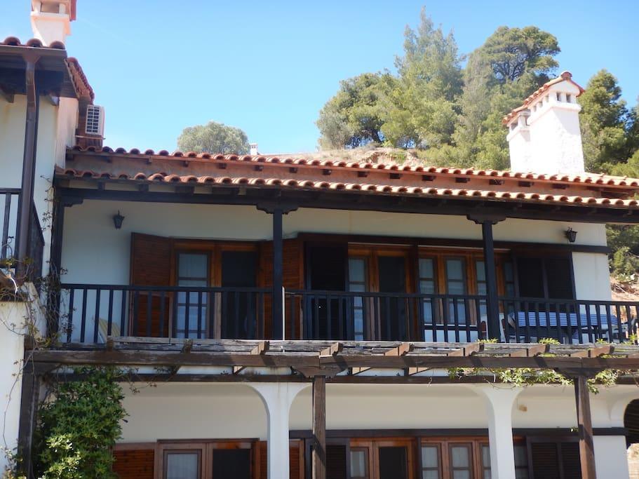 Sangue Blu Beachfront Villa Apartment 아이오스 니콜라오스 외부 사진