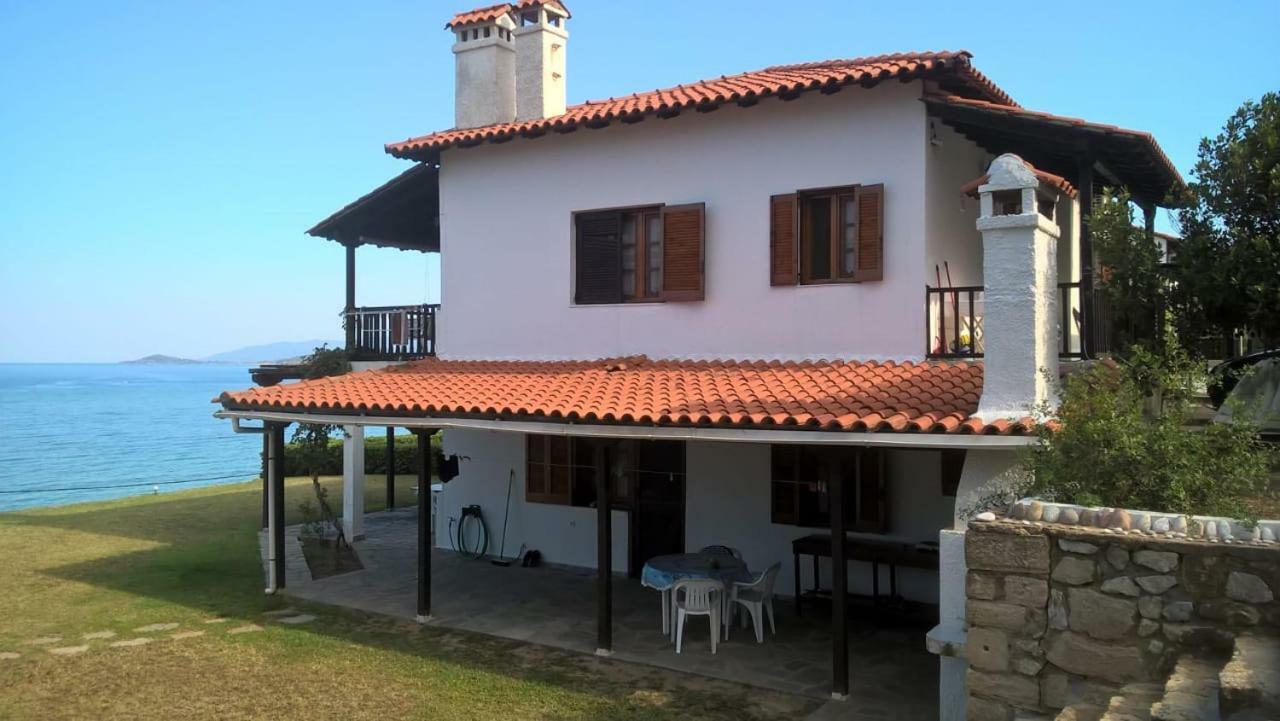 Sangue Blu Beachfront Villa Apartment 아이오스 니콜라오스 외부 사진